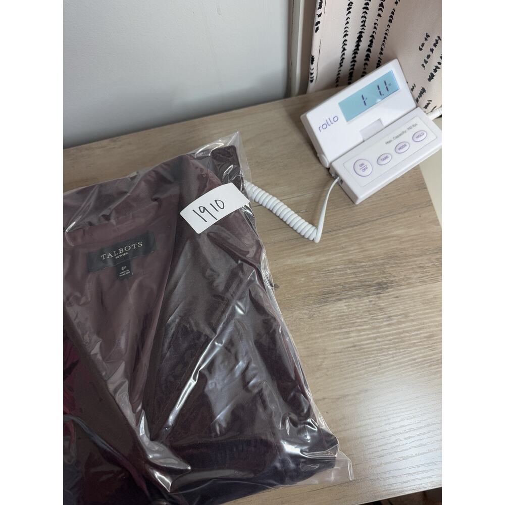 Talbots Womens Blazer Petite 6P Burgundy Velvet Peplum Classic Preppy Academia - Picture 13 of 13